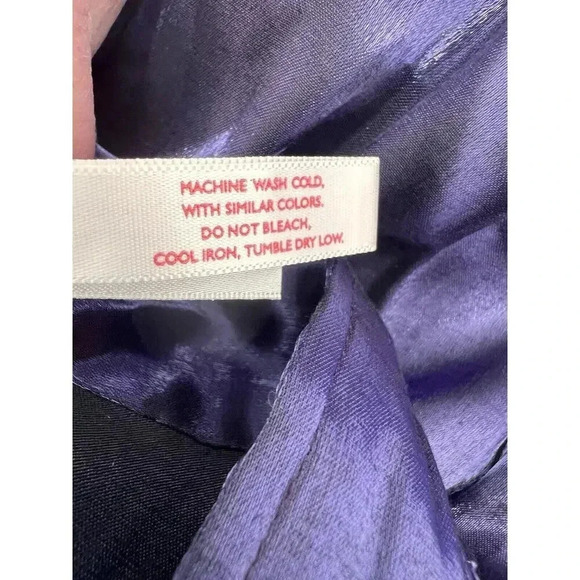 GORGEOUS Cruz Natori Purple Embroidered V-Neck Blouse Size XSMALL EUC - Picture 12 of 12